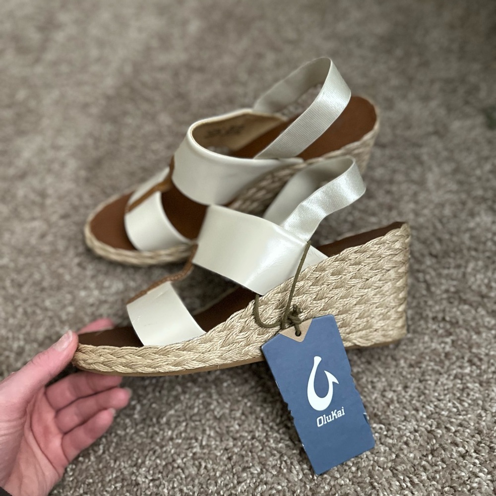 OluKai Lile Wedge Sandals